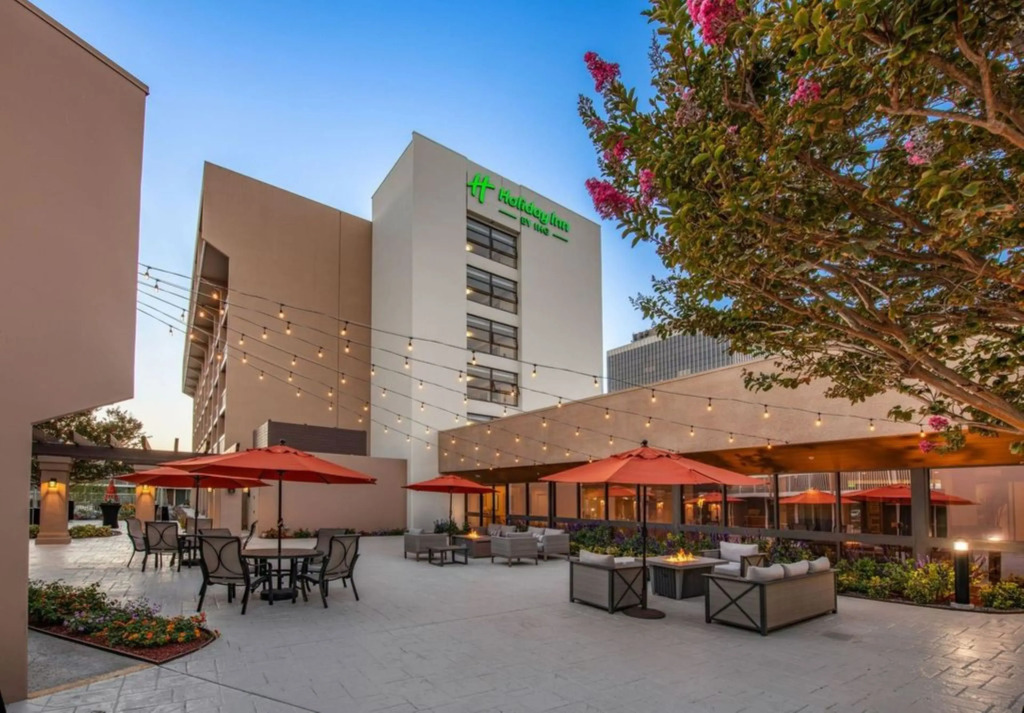 Holiday Inn Oxnard - Ventura by IHG