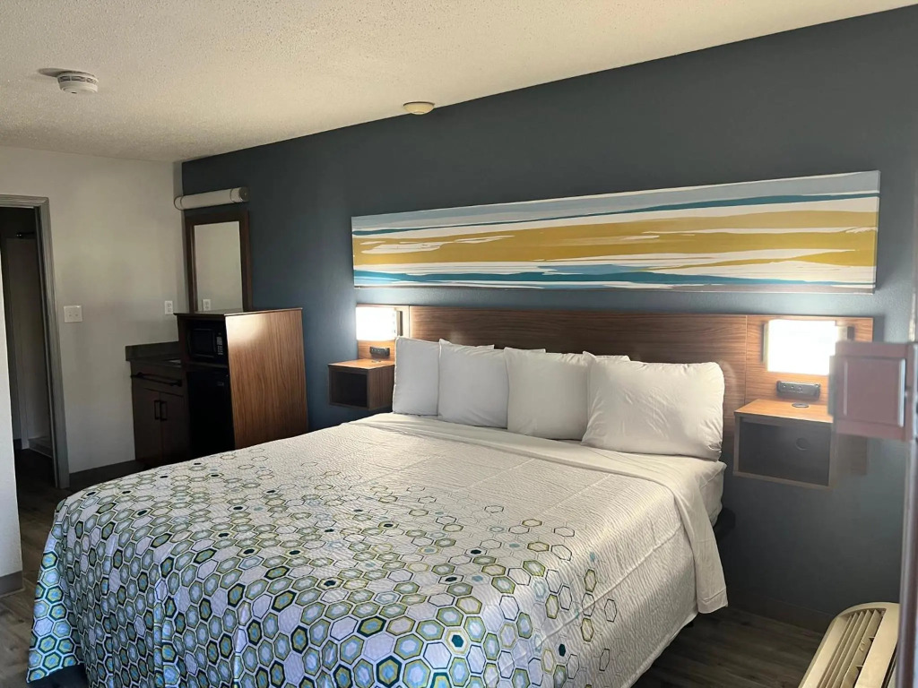 HomeTowne Studios by Red Roof Florence, KY-Cincinnati Airport