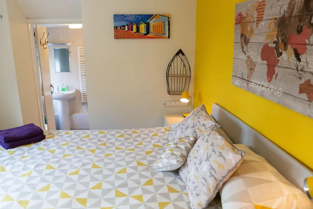 Hamilton Lodge - Cottage sleeps 8