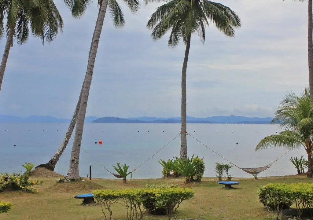 Blue Cove Island Resort