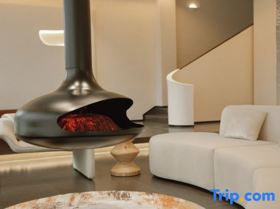 Tingshan Jiaoxia · Homestay: A Designer Riverside Mountain-View Retrea