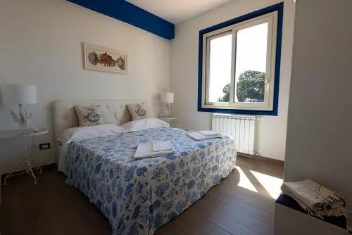 Taormina Isola Bella Apartment - Taormina Holidays