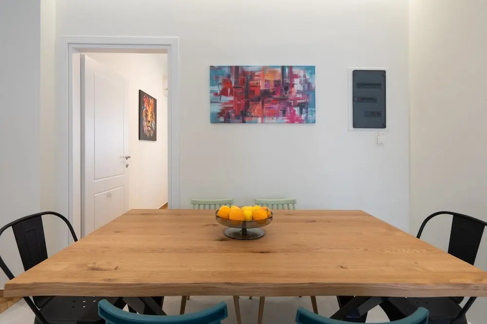 LIV - Charming 3BD in Athens Vibrant Downtown