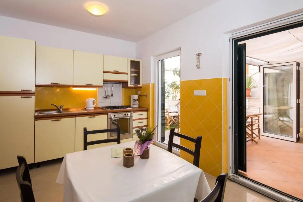 Maki Exclusive Apartments