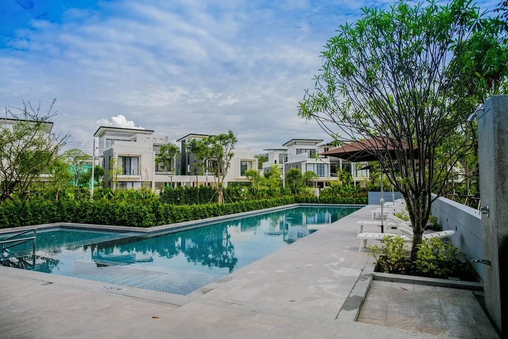3bdr townhouse 800m from Bangtao beach