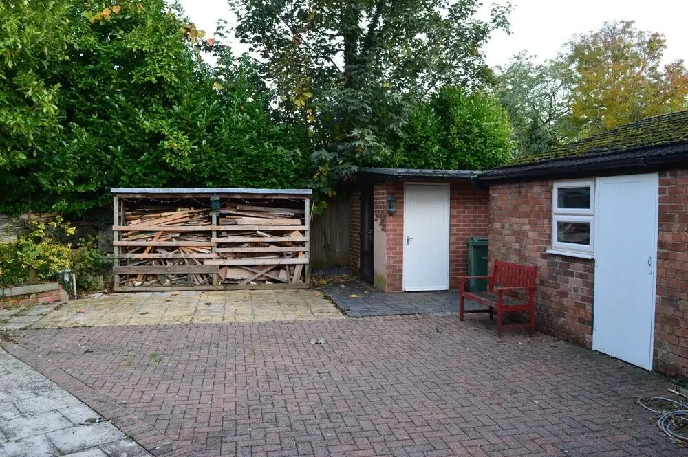 Oak Terrace Cottage