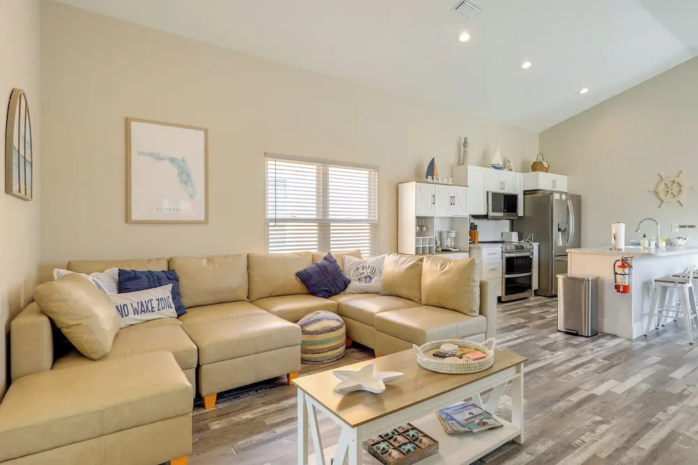 Deck & Steinhatchee River Views: Family Getaway