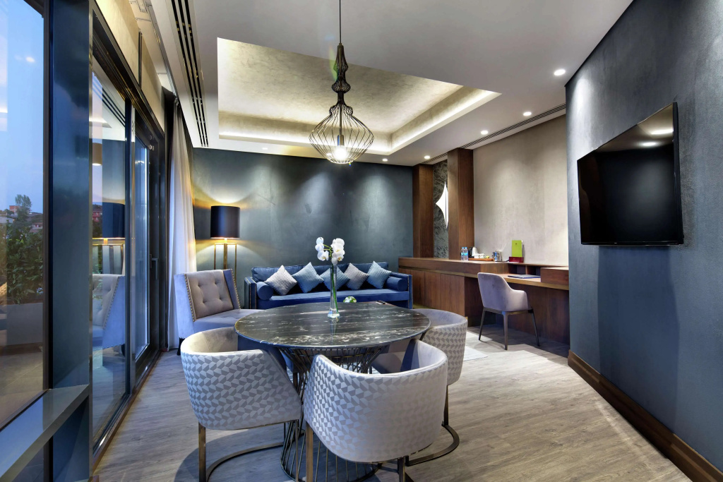 DoubleTree by Hilton Istanbul - Piyalepasa