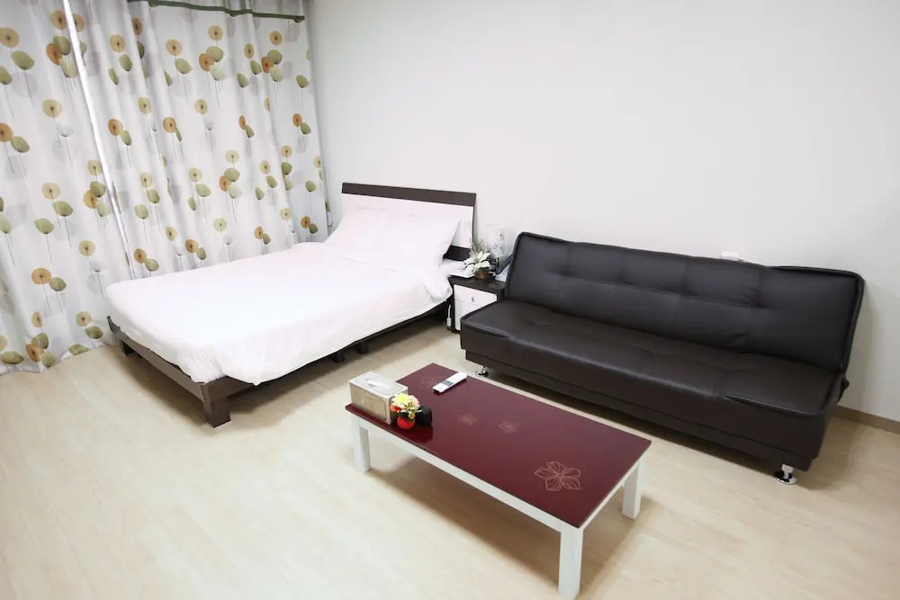 Stay and Home Residence