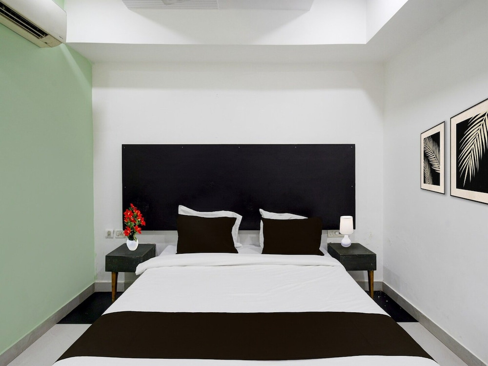 Hotel O Erragadda Metro Station Hyderabad