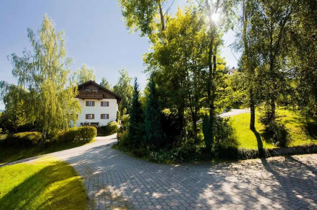 Ferienwohnungen Haus "Wildschütz"