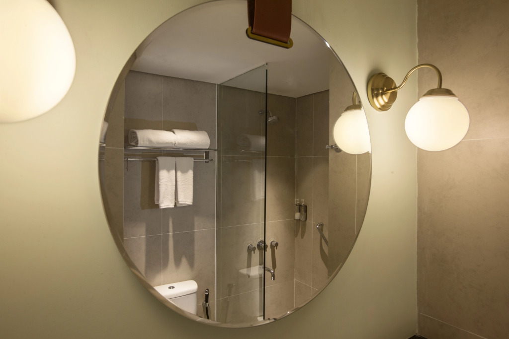 Kampi Hotel Tunjungan - Surabaya