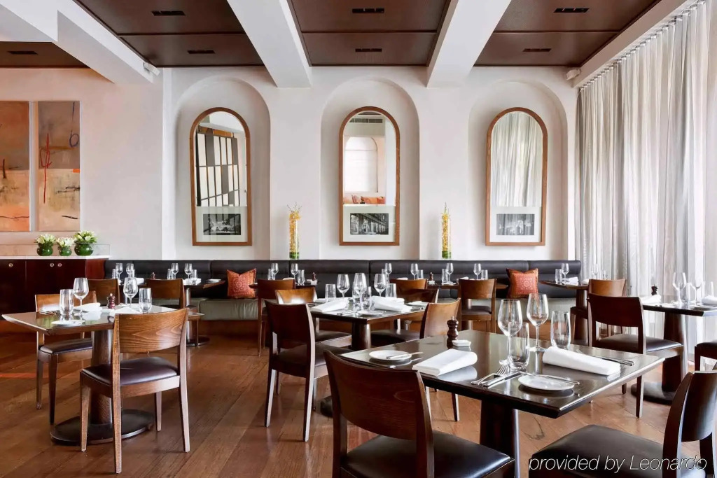 Hotel Lindrum Melbourne MGallery by Sofitel