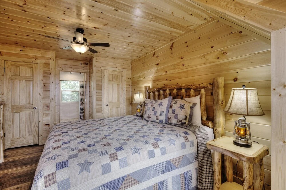 DT 2 Brand NEW Cabins 2 Pools 2 HOT Tubs ETC