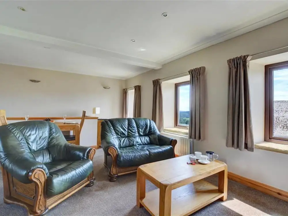 Traditional Holiday Home With Beautiful Views Over Meadows
