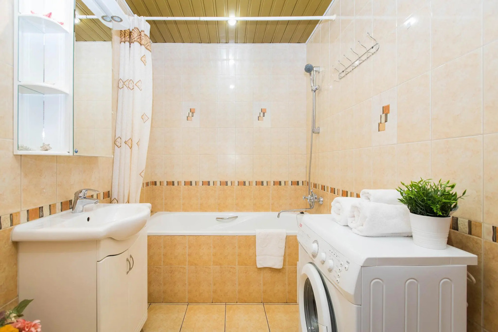 HomeHotel (ХоумОтель) на улице Краснодонцев 19 корпус 1