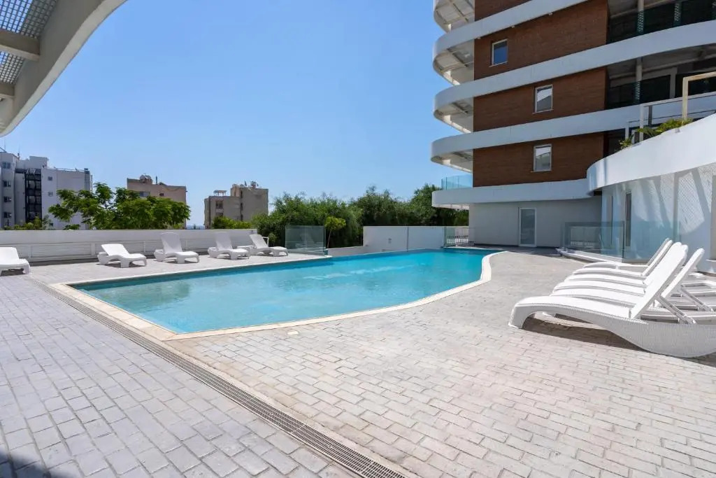 Oyster 1-BR Apt in Larnaca