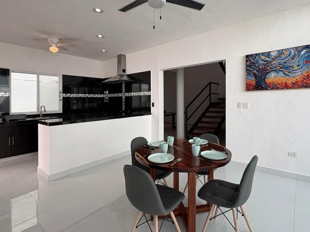 Vica Mayan Guest House - By Aloja RV