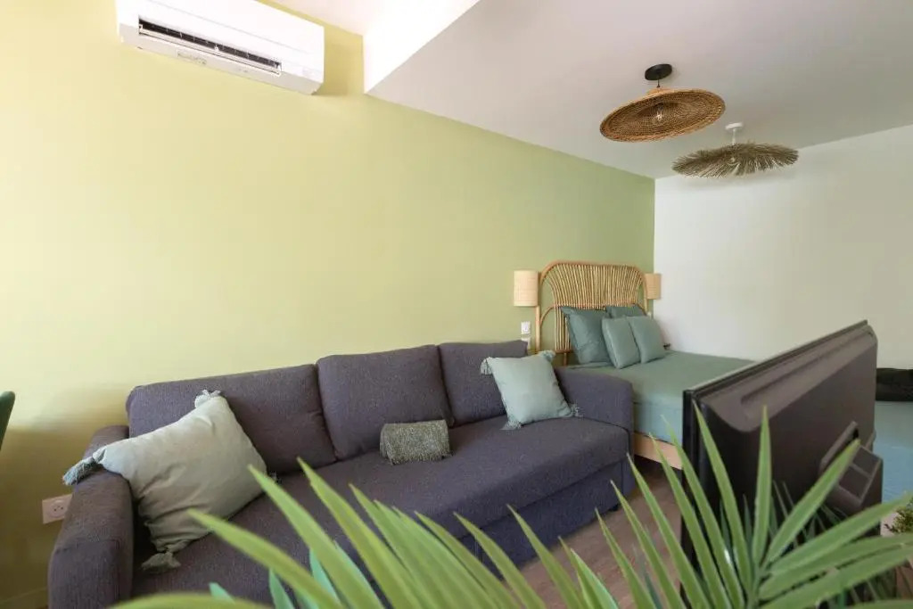 Au Bali Studio