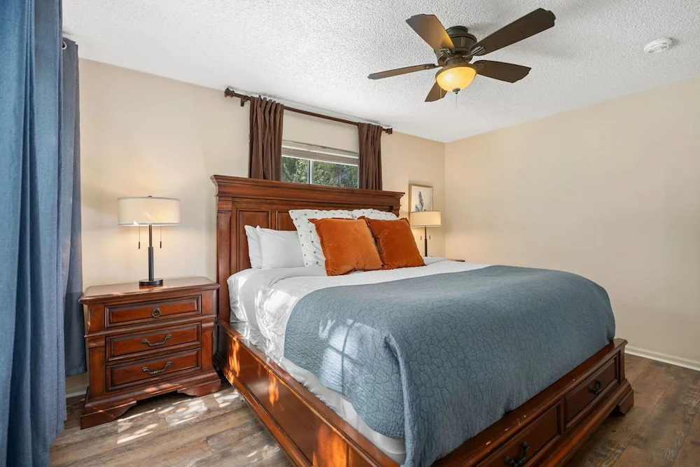 Close to Trails, Parks & Open Space! Amazing Yard!