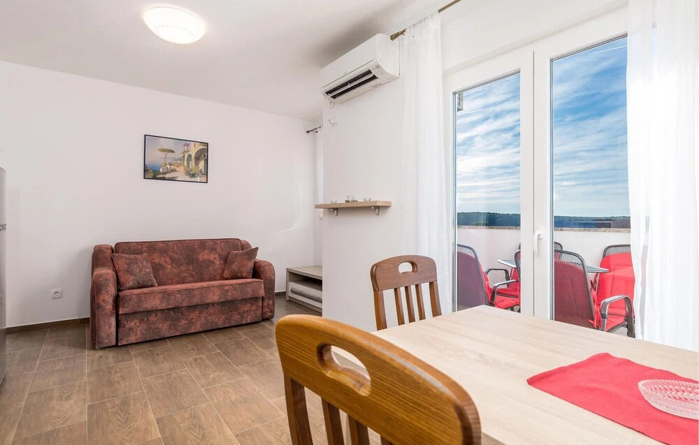 Stunning Apartment in Banjol With 1 Bedrooms, Wifi and Outdoor Swimming Pool