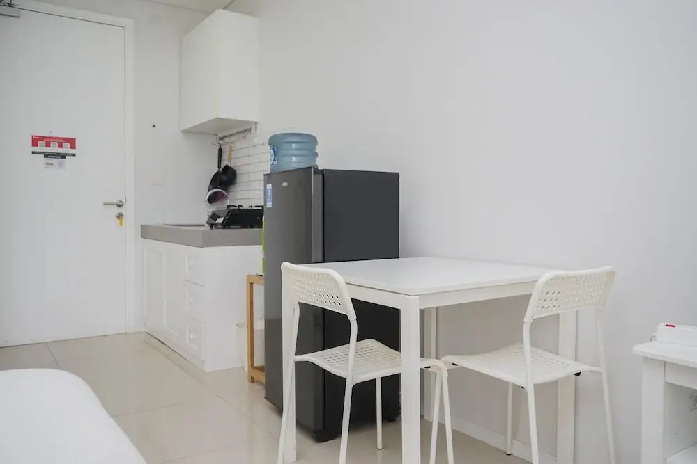 Nice and Elegant Studio at Paddington Heights Apartment
