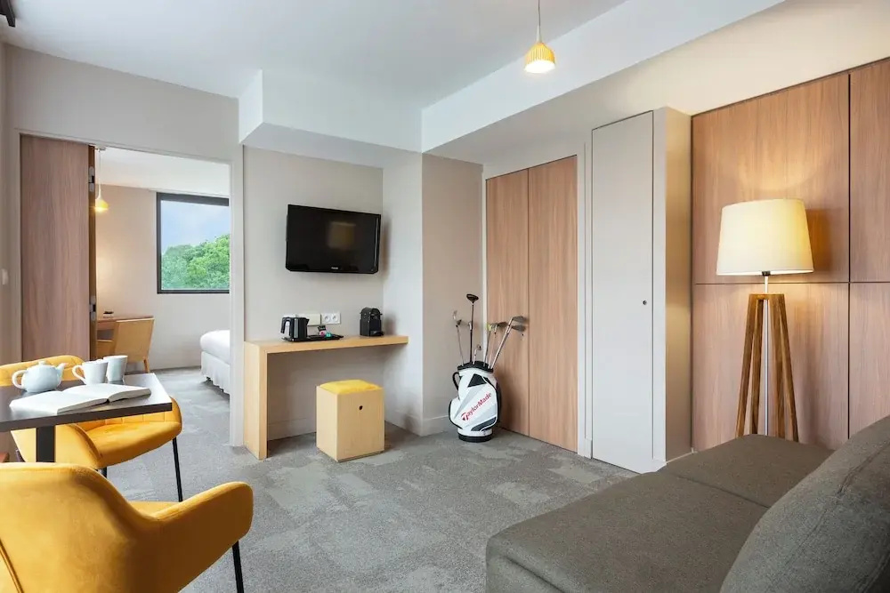 SOWELL HOTELS du Golf