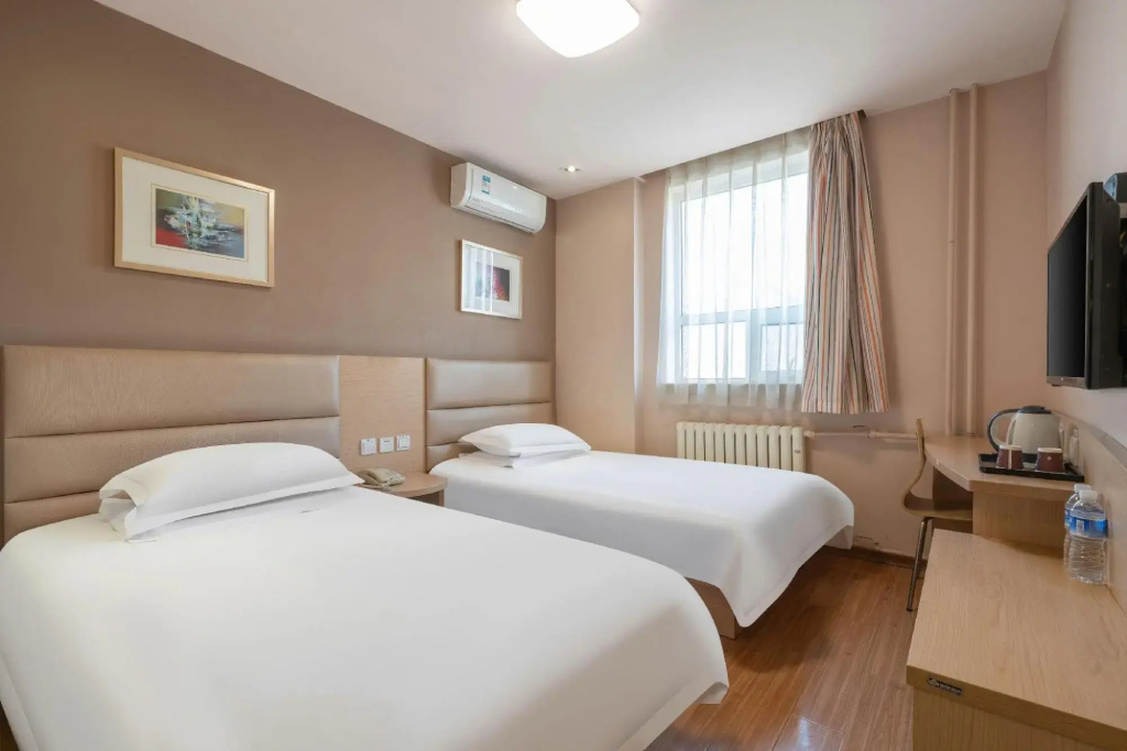 Grace Inn ( Jingshi Road Provincial Hospital of Traditional Chinese Medicine Qianfoshan)