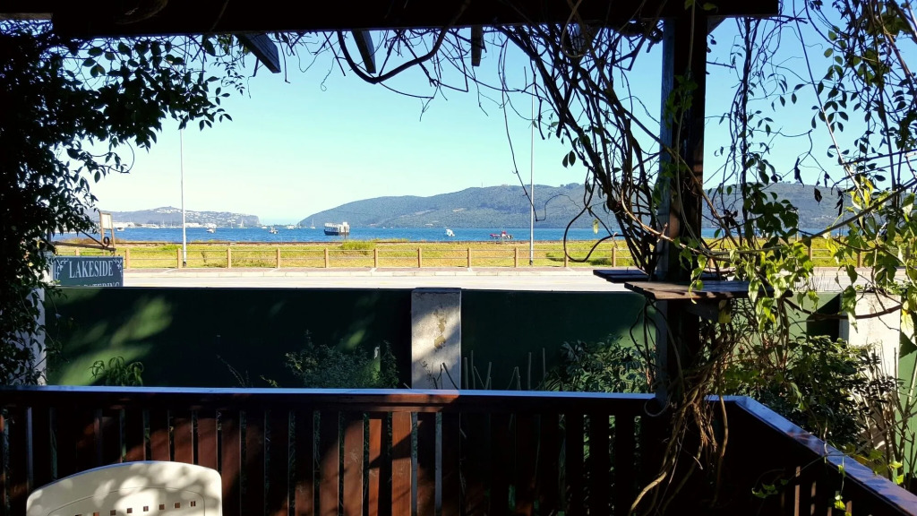 Lakeside Accommodation