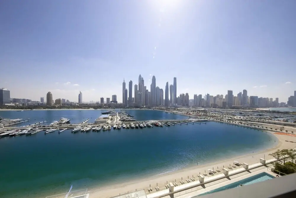 2BR Emaar Beachfront Full Sea Skyline Views