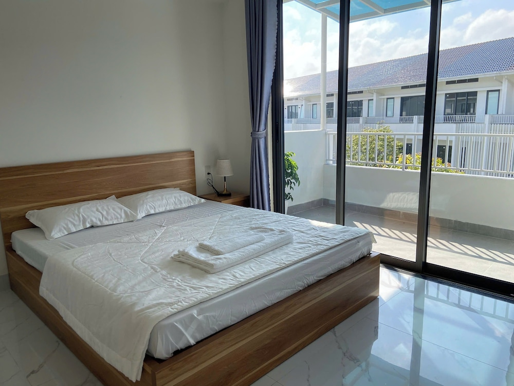 Ha Nguyens House