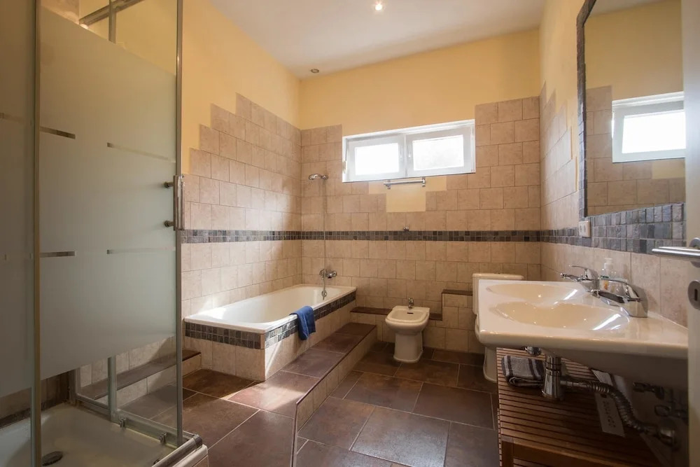 Villa With 6 Bedrooms in Finestrat, With Wonderful Mountain View, Priv
