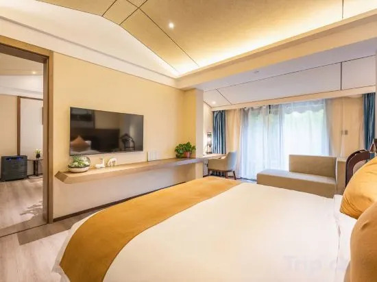 Yinghu Hotel