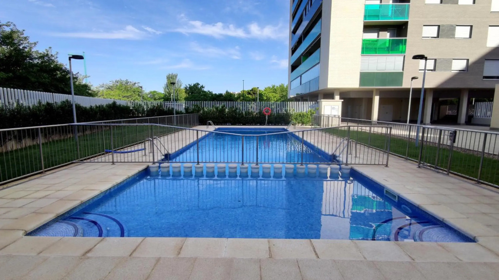 Balcón del Ebro- Excepcional,2 baños y Opción de parking