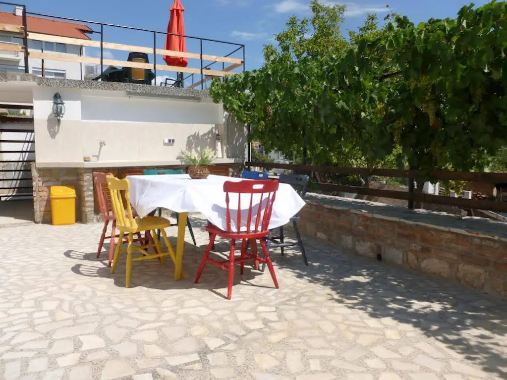 Nedyalkovi Guest House