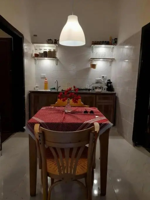 Cozy 2 bedrooms apartment in Jabal Lwebdeh