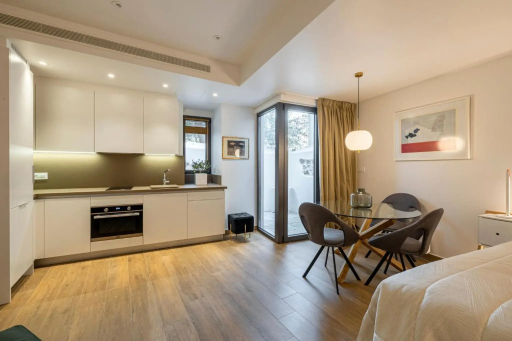 102- HiEndAccomodation-TopLocation