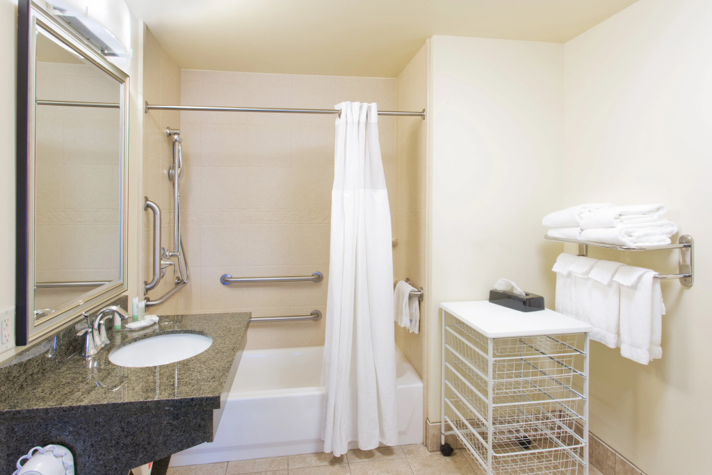Staybridge Suites Everett - Paine Field by IHG
