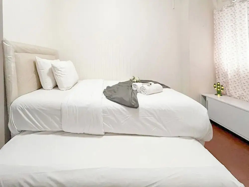 Homey Studio At Apartment Suites @Metro