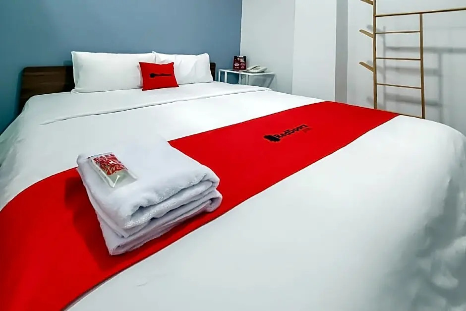 RedDoorz Plus @ Batutulis Bogor