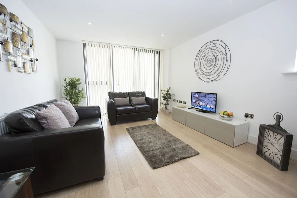 Charles Court Serviced Apartments