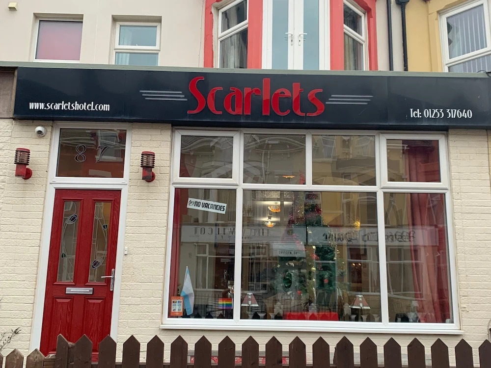 Scarlets Hotel & Jocks Bar