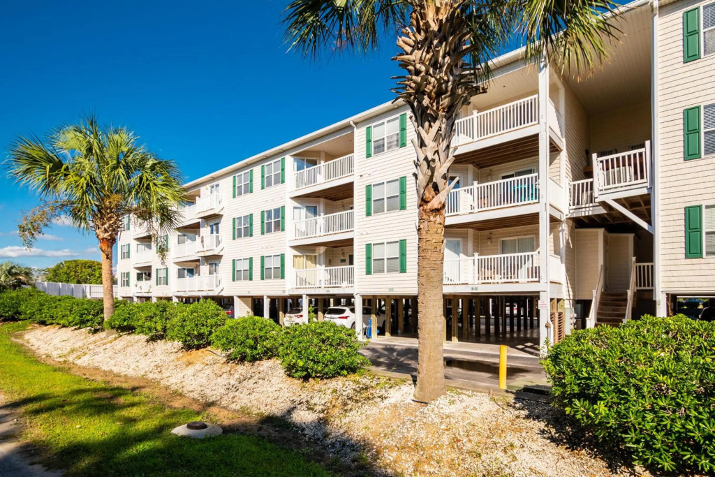 Sea Esta by Oak Island Accommodations