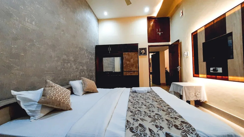Hotel Rajyashree Palace