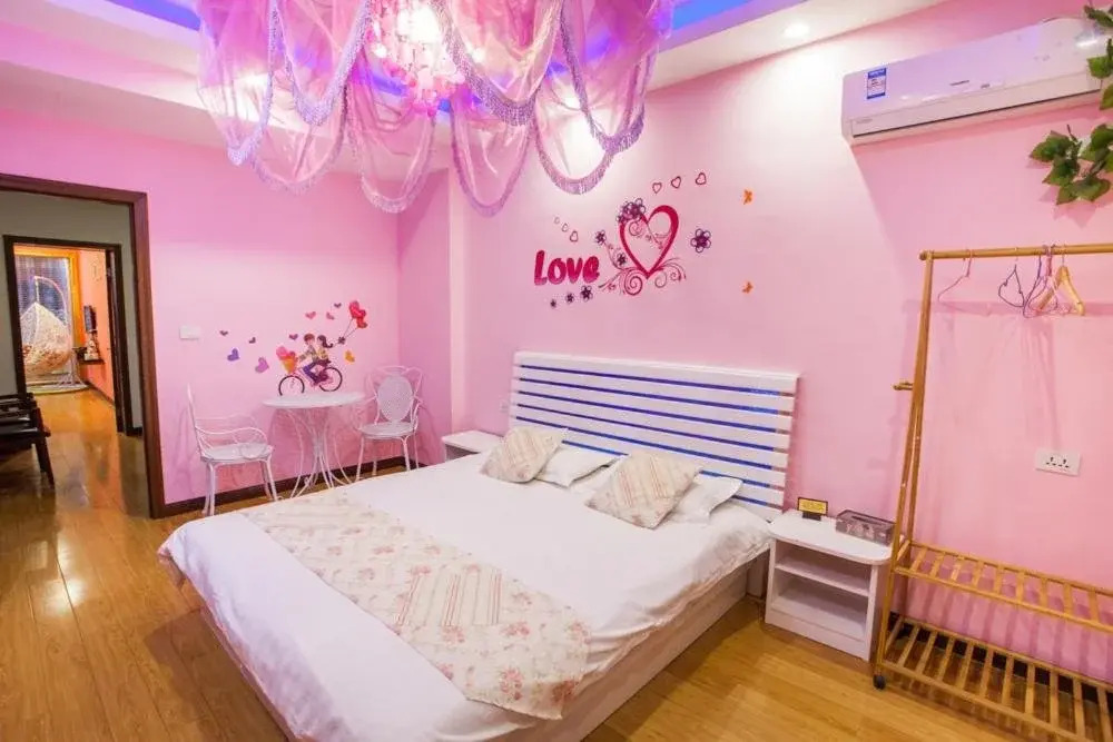 Wuzhen Times Town Theme Inn