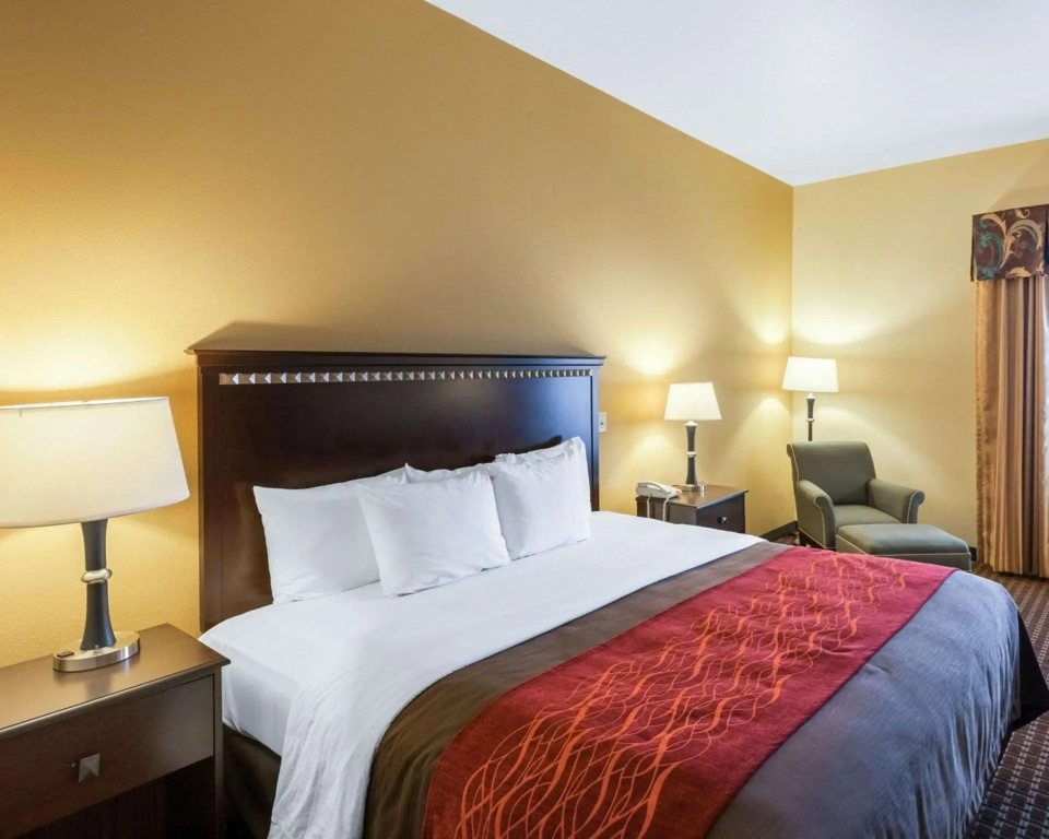Comfort Inn & Suites Regional Medical Center