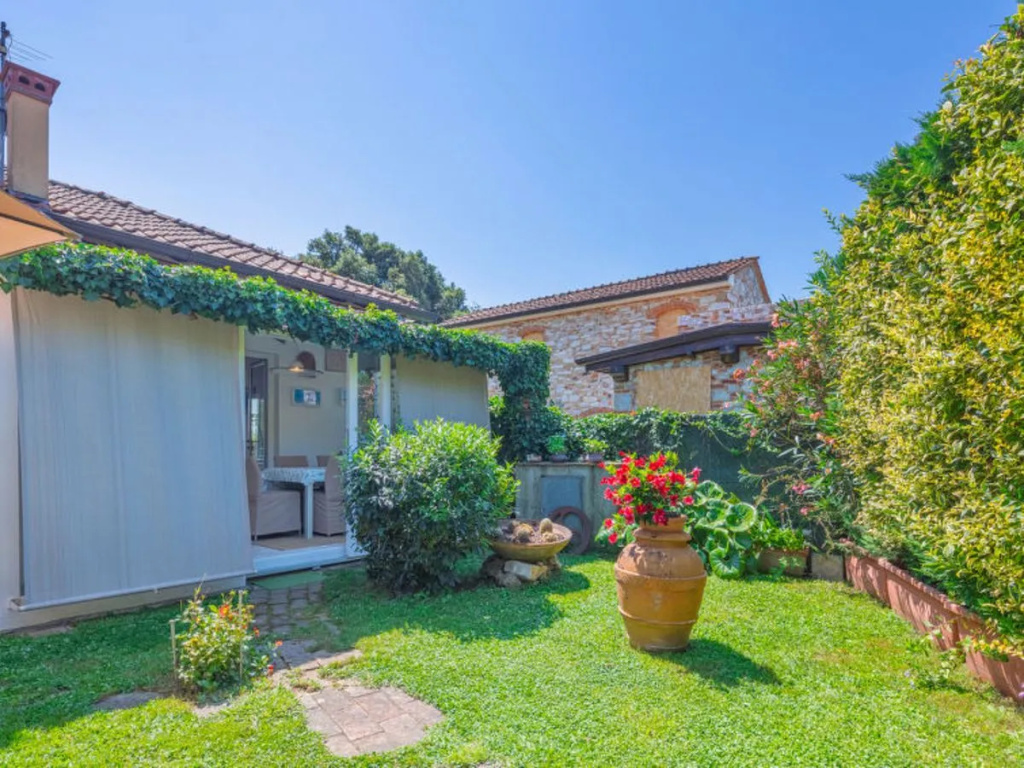 House Fiumetto Marina Pietrasanta