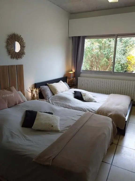 Chez Naomi