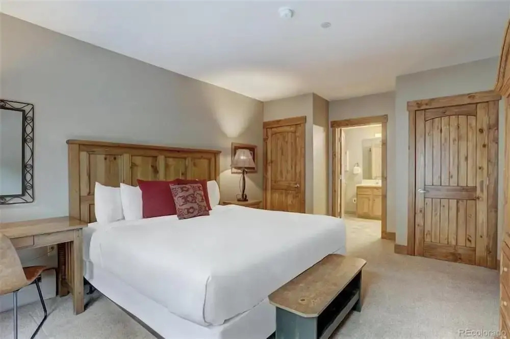 Jackpine Lodge 2 Bedroom Condo