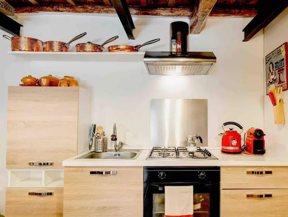 City Center Apartment - Sleeps 2 - Pet Friendly